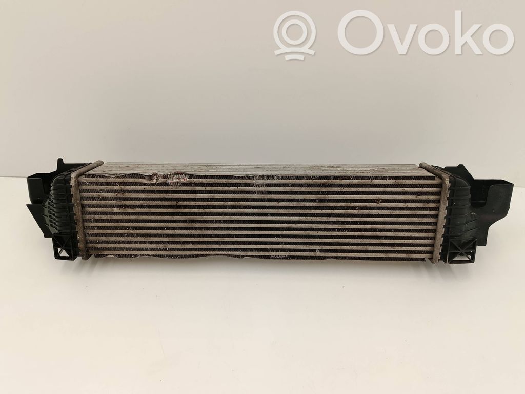 BMW 2 F46 Interkūlerio radiatorius 