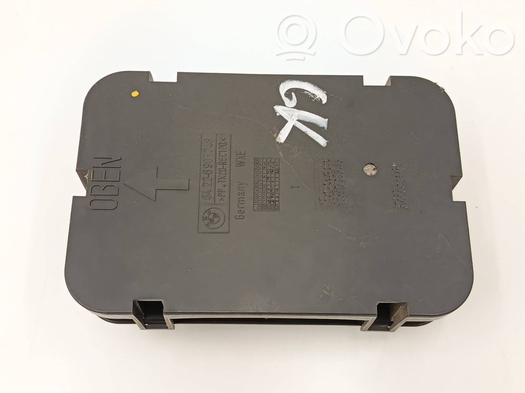 BMW X1 E84 Quarter panel pressure vent 