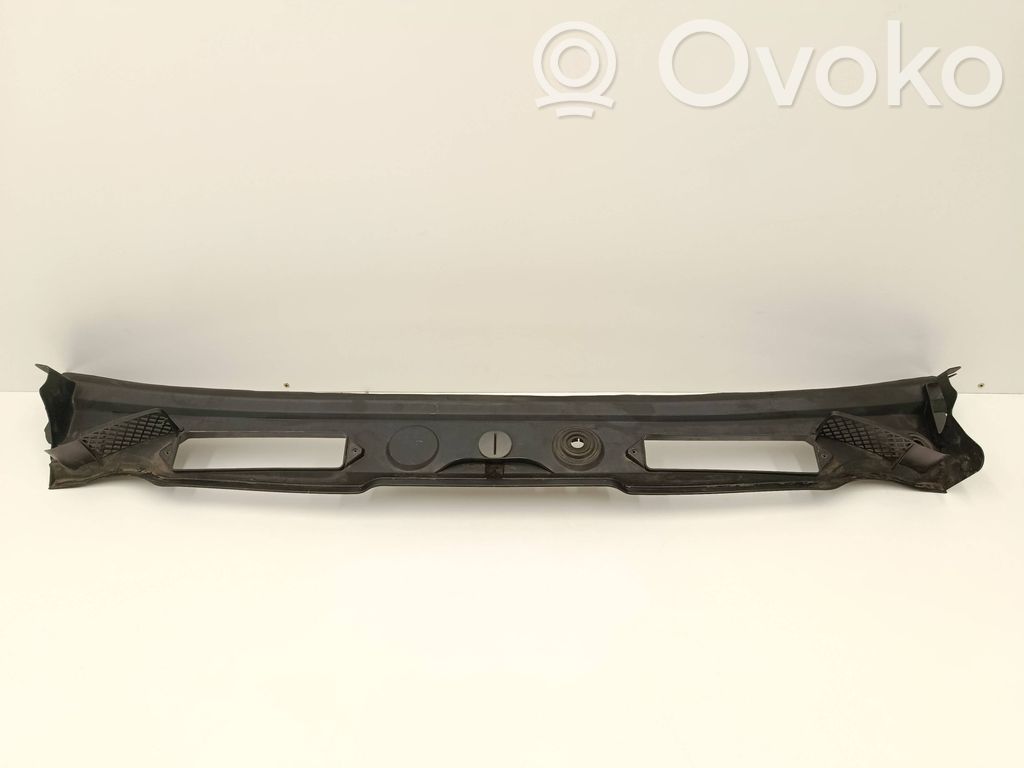 BMW X1 E84 Wiper trim 