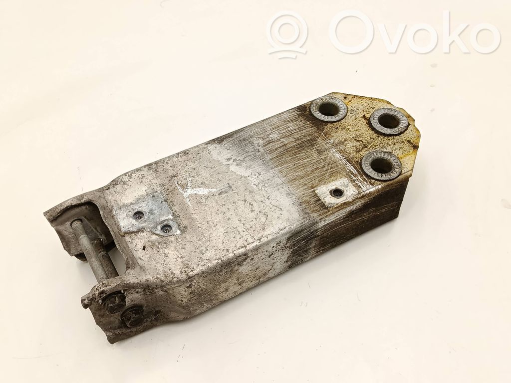 BMW 5 F10 F11 Odbój / Amortyzator zderzaka przedniego 