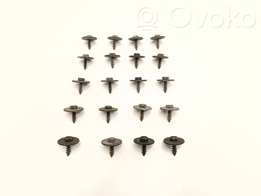 BMW 4 F32 F33 Muu ulkopuolen osa 