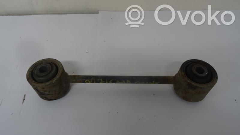 Brazo de suspensión trasero