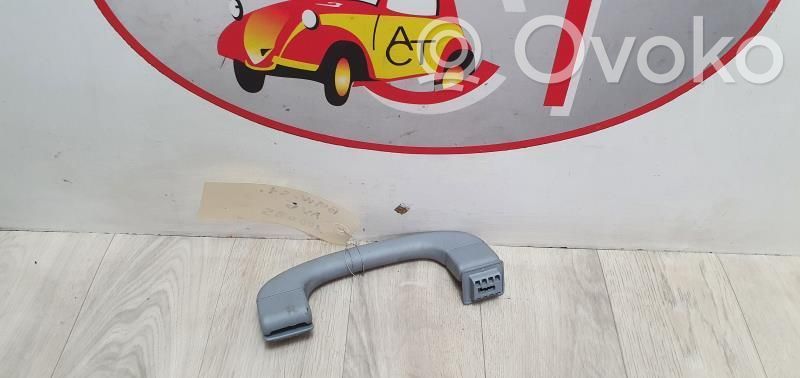 BMW 1 E81 E87 Sarja kahvoja kattoon 