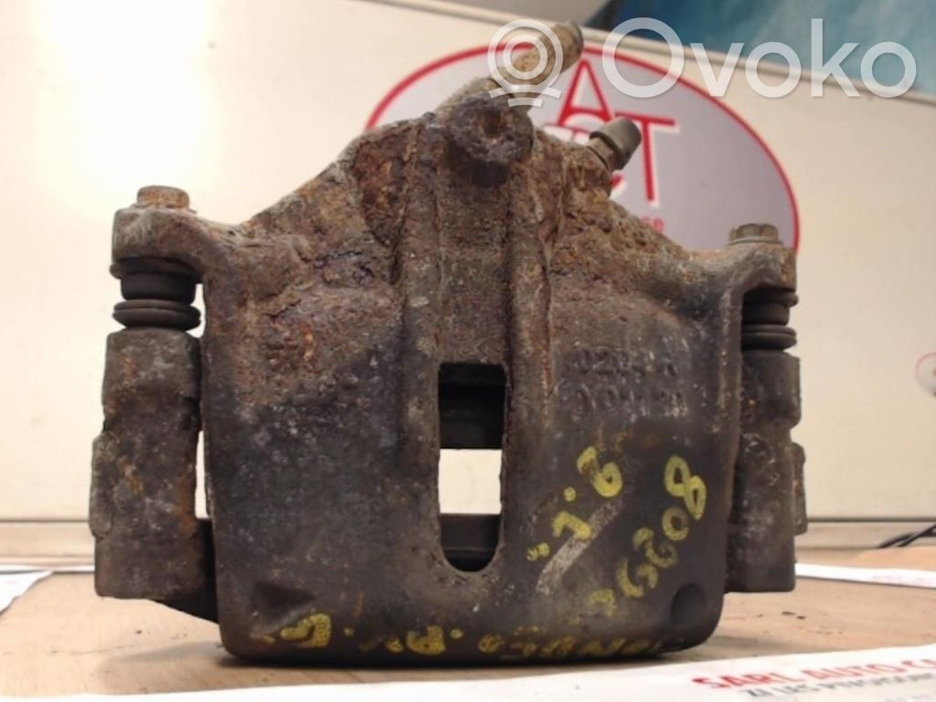 Caliper de freno delantero