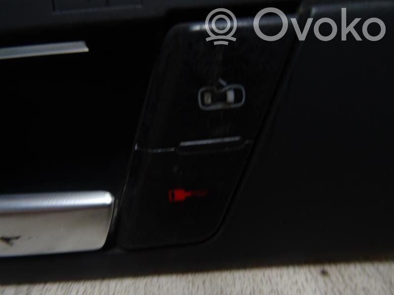 Audi A4 S4 B6 8E 8H Etuoven sisäkahva