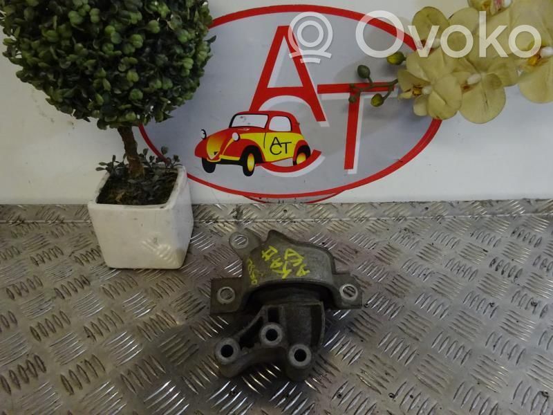 Ford Ka Engine mount bracket 