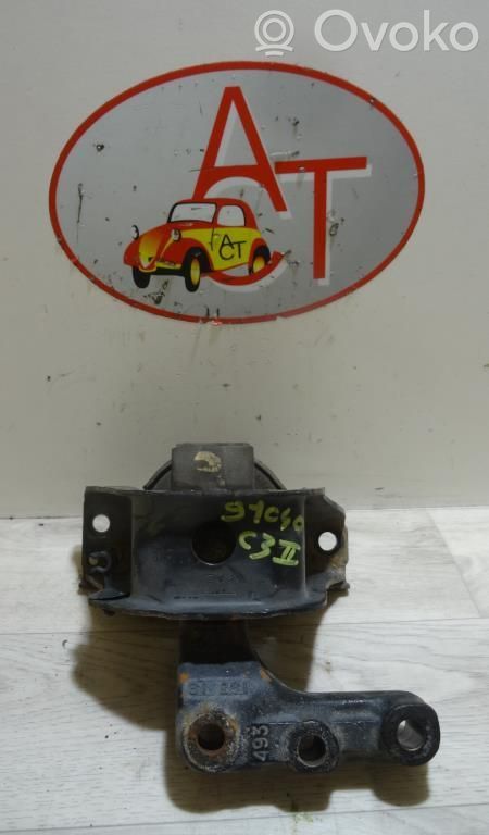 Citroen C3 Engine mount bracket 
