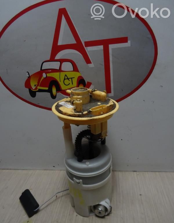 Mitsubishi Colt Bomba interna de combustible 