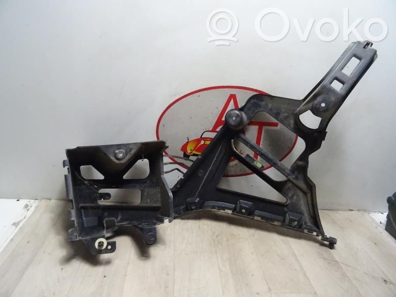Rear bumper mounting bracket