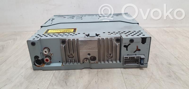 Radio/CD/DVD/GPS head unit