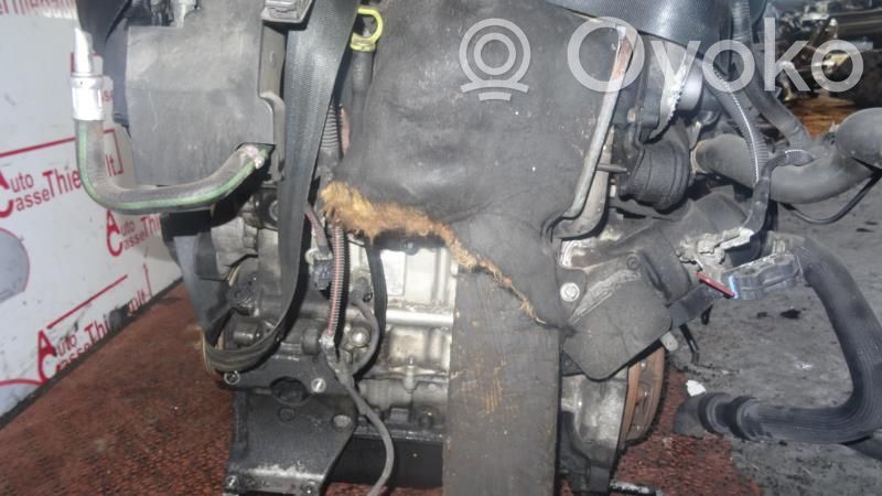 Peugeot 206 Двигатель 