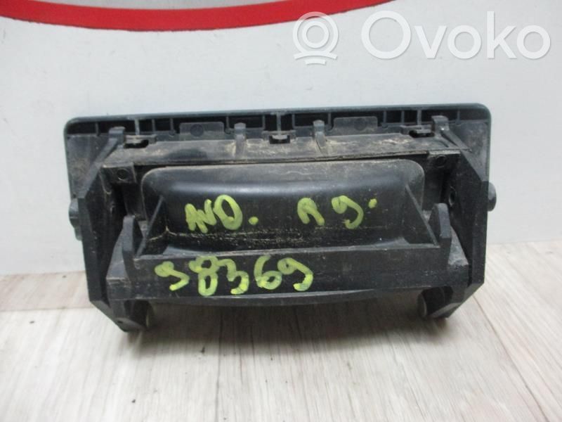 Manecilla externa puerta trasera   7704003919,7704003919