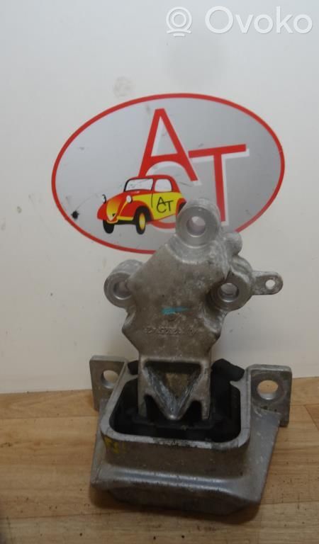 Soporte de montaje del motor