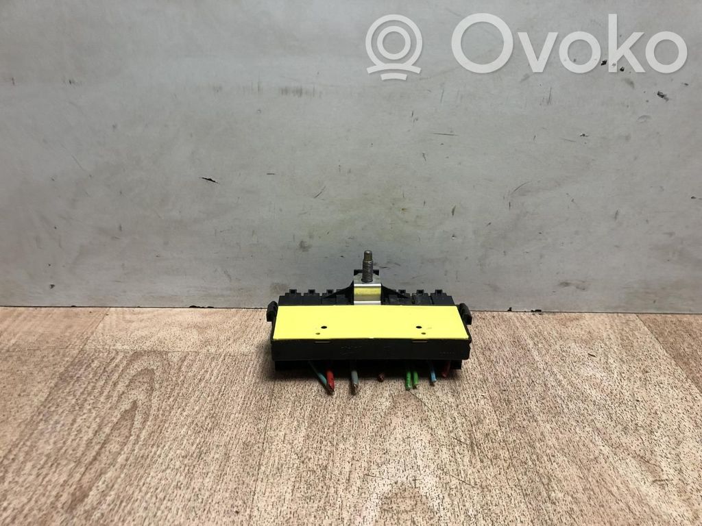 Citroen C4 I Juego de caja de fusibles 
