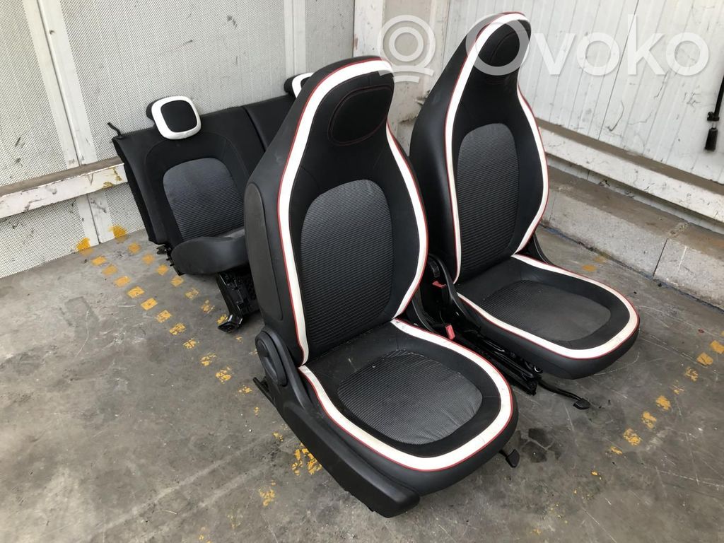 Interior set   876708592R,876708592R