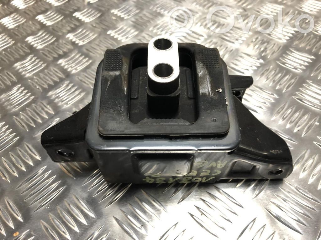KIA Ceed Engine mount bracket 