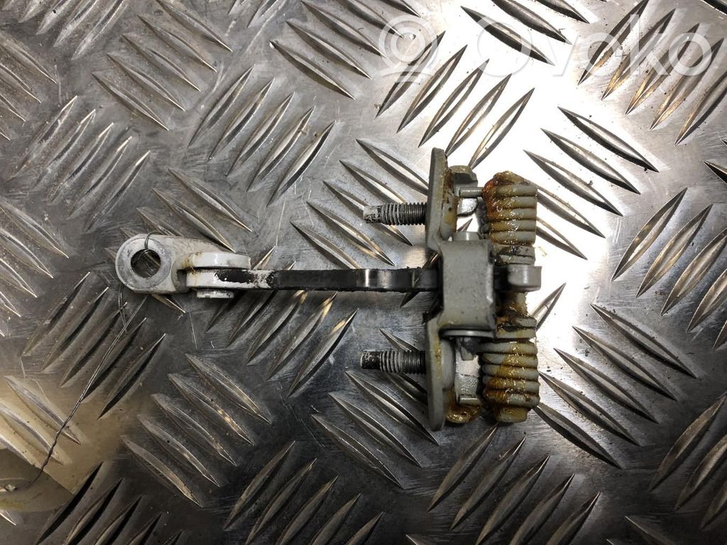 Peugeot 206+ Front door lock loop/hook striker 