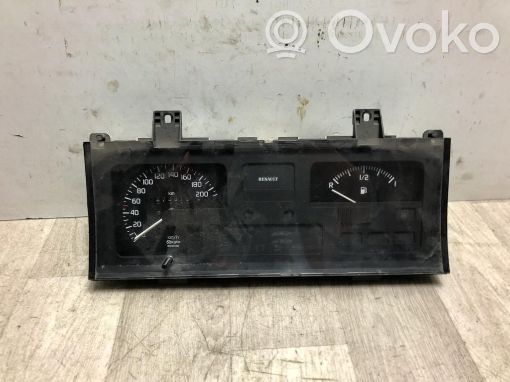 Renault Clio I Speedometer (instrument cluster) 