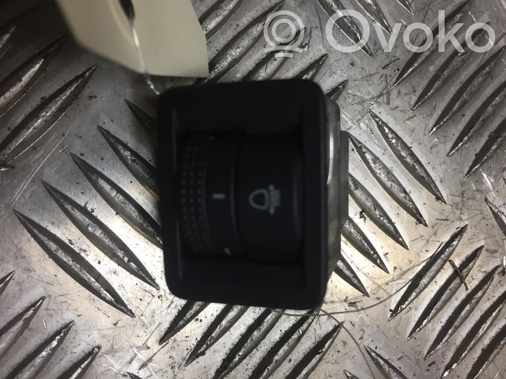 Volkswagen Golf VII Headlight level height control switch 