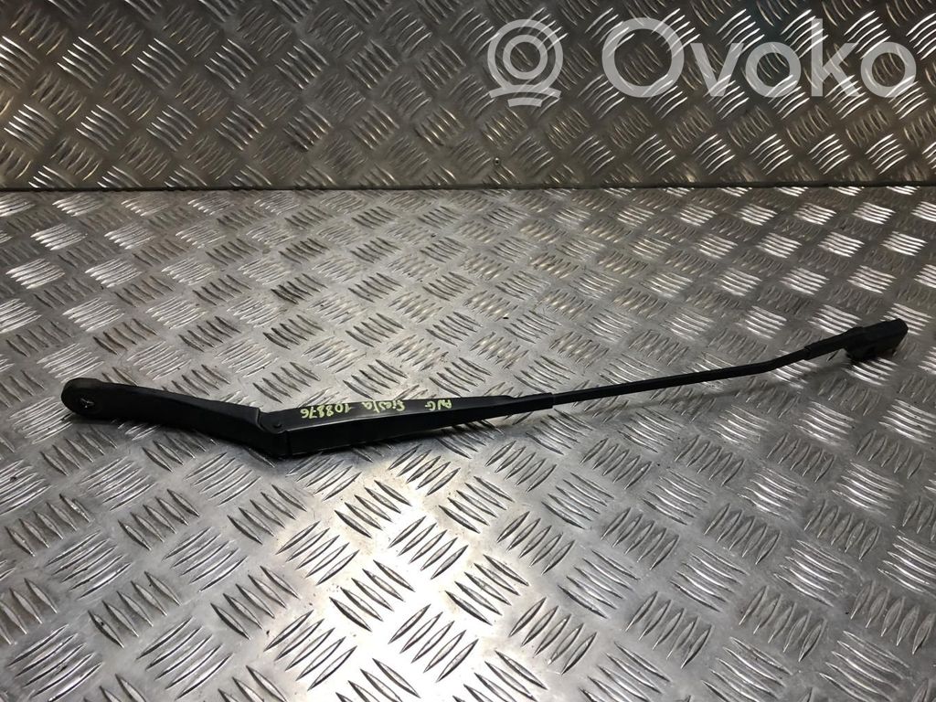 Ford Fiesta Priekinio stiklo valytuvų kojelė 