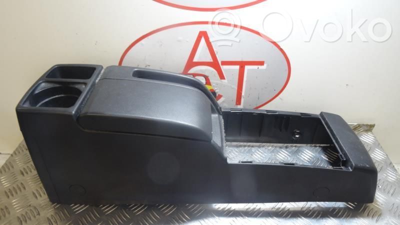 Mazda 5 Center console 
