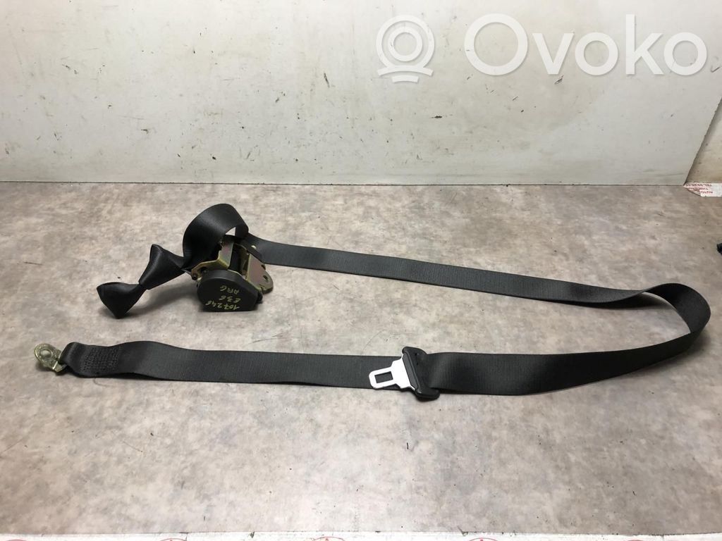 BMW 3 E36 Cinturón trasero 