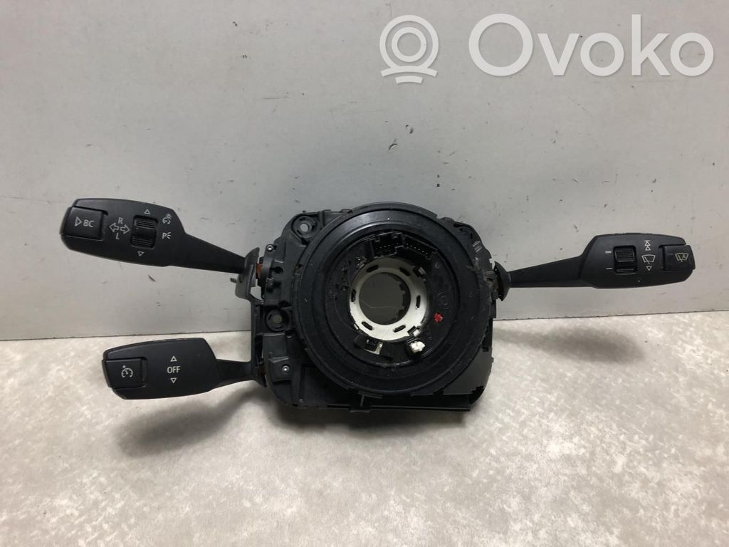 Steering wheel buttons/switches
