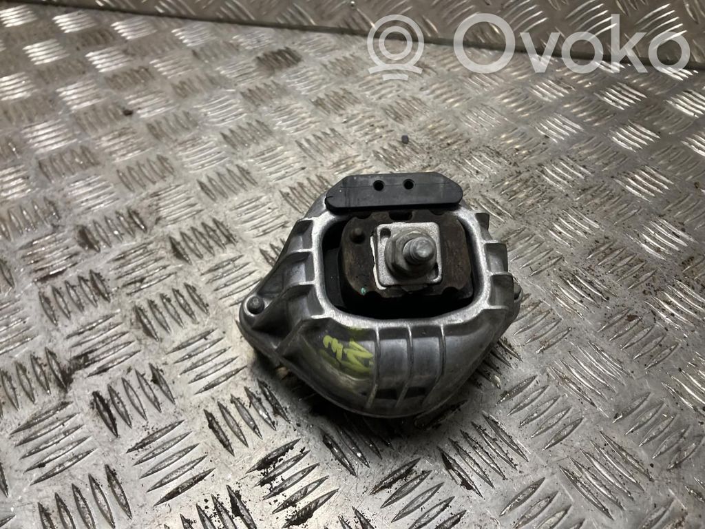 BMW 1 E81 E87 Engine mount bracket 
