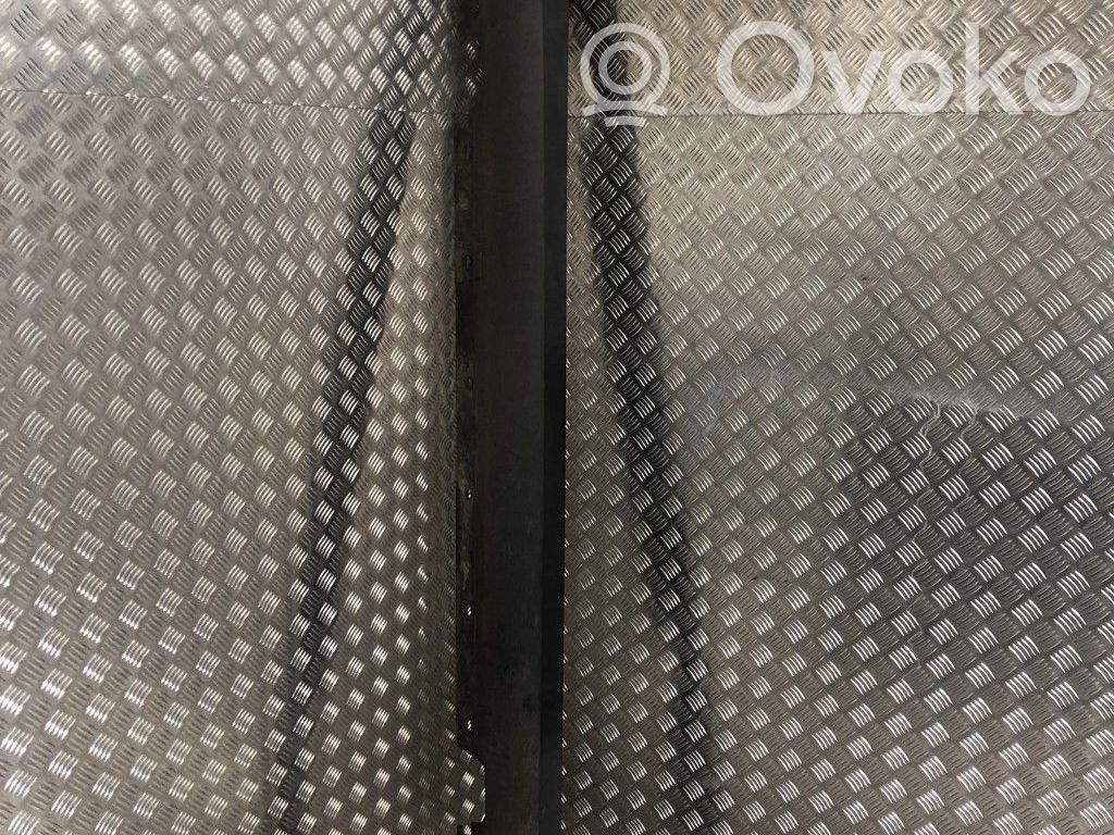 BMW X1 E84 Sill 