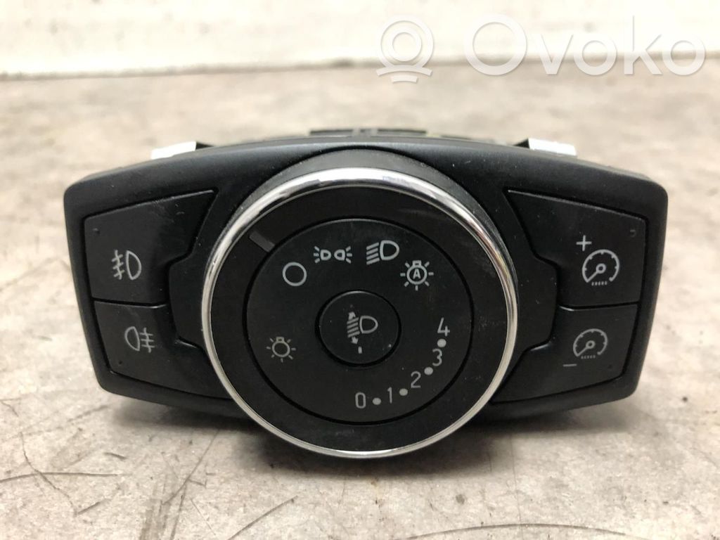 Ford Focus Light switch 