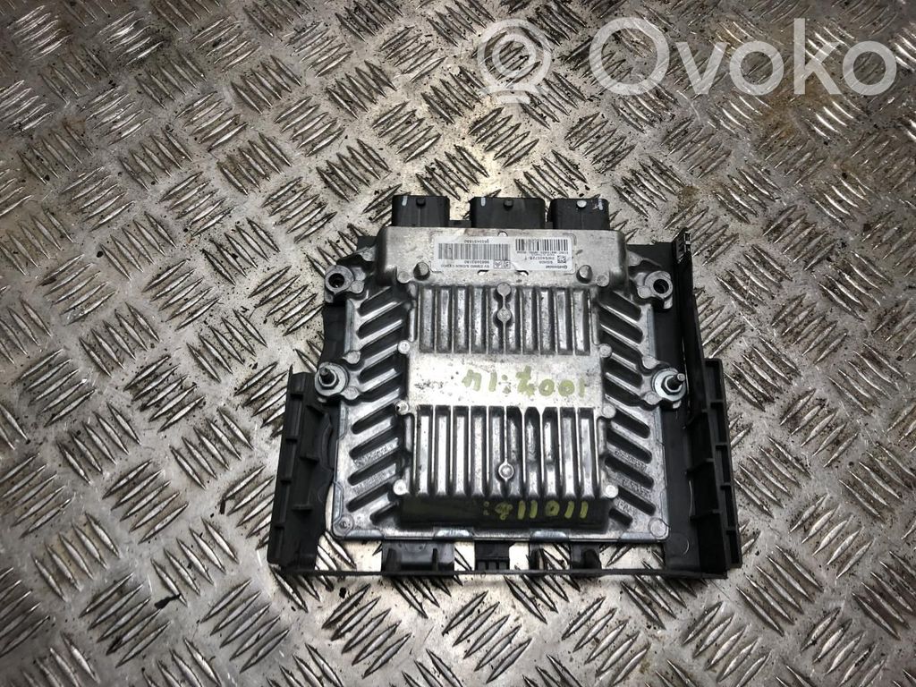 Peugeot 1007 Engine control unit/module 