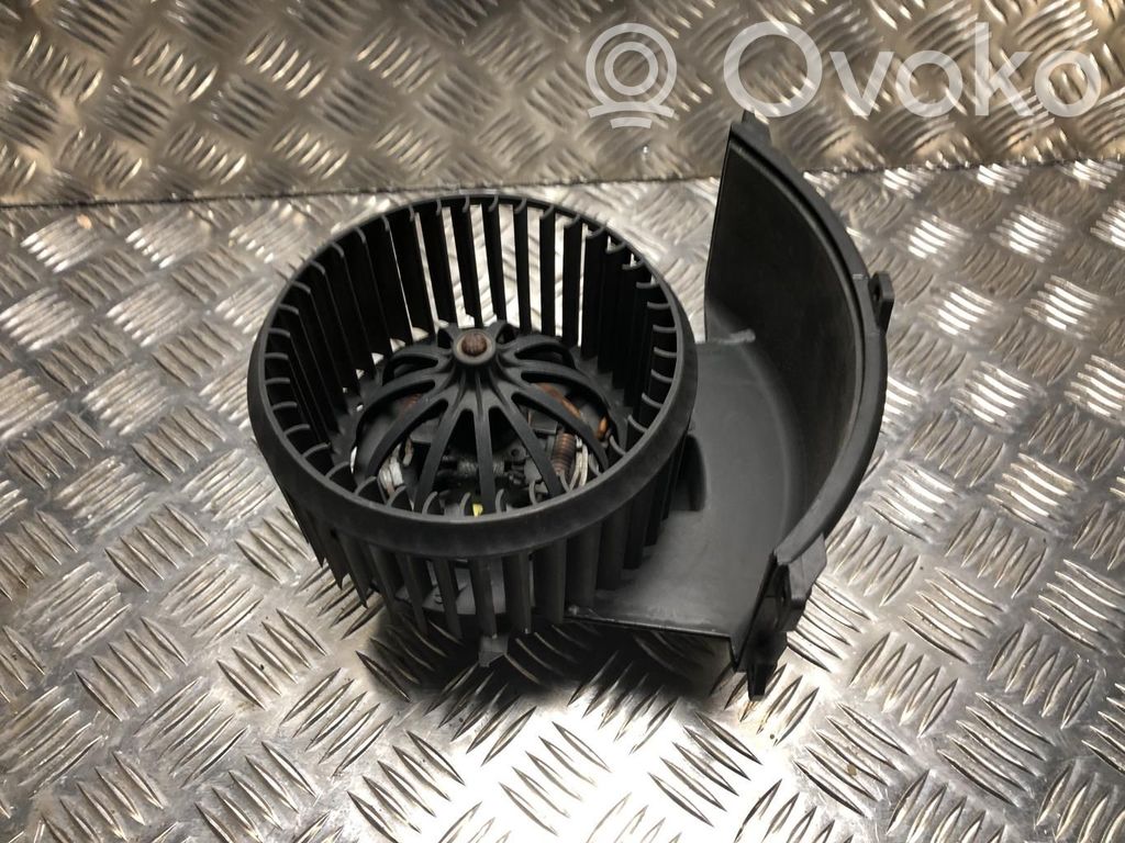 Volkswagen Transporter - Caravelle T5 Ventilator aerotermă
