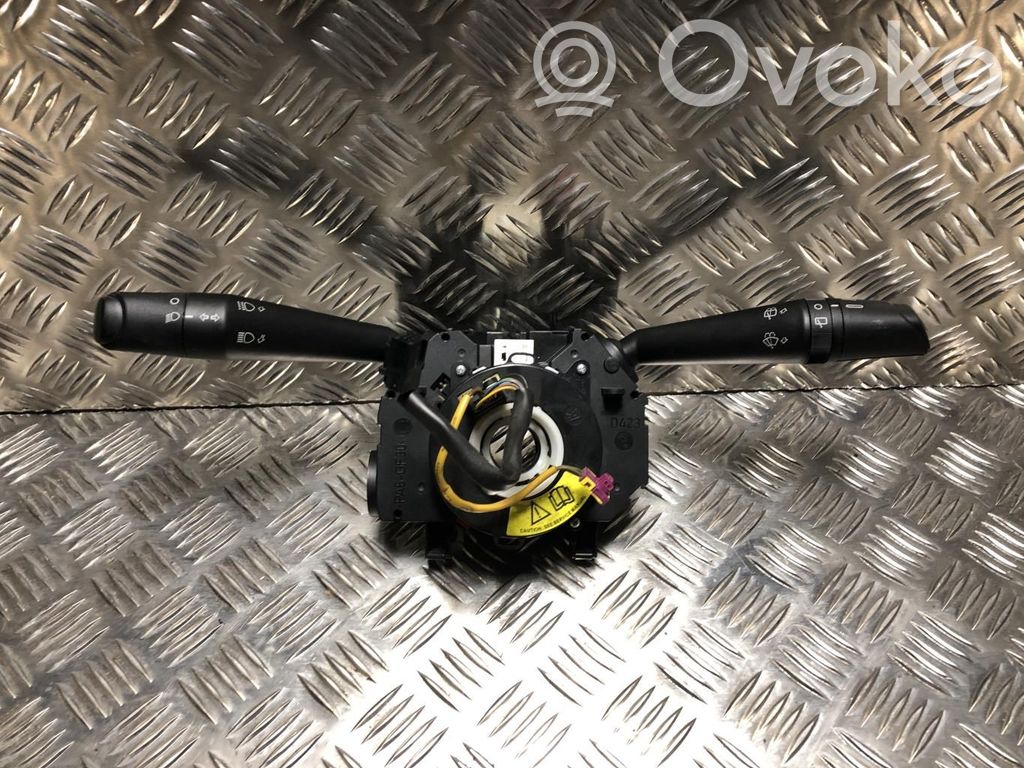 Lancia Ypsilon Steering wheel buttons/switches 