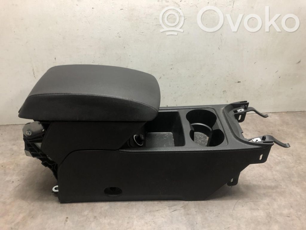 Center console   5F0863243AVS9,5F0863243AVS9