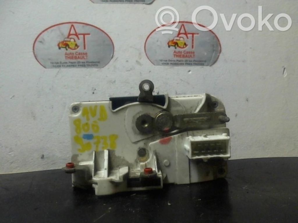 Peugeot 806 Front door lock 