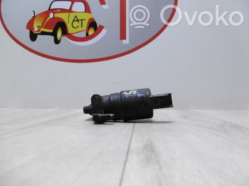 Windscreen/windshield washer pump   643475,643475