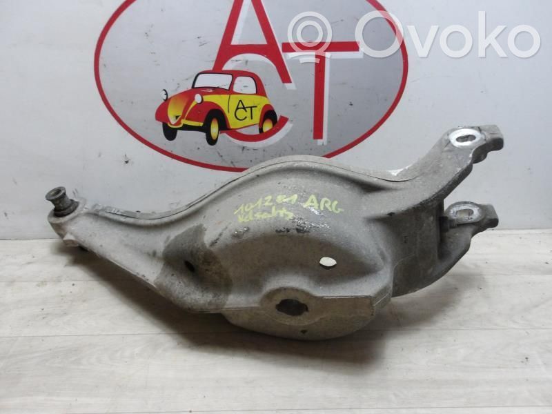 Rear control arm   8200212983,8200212983