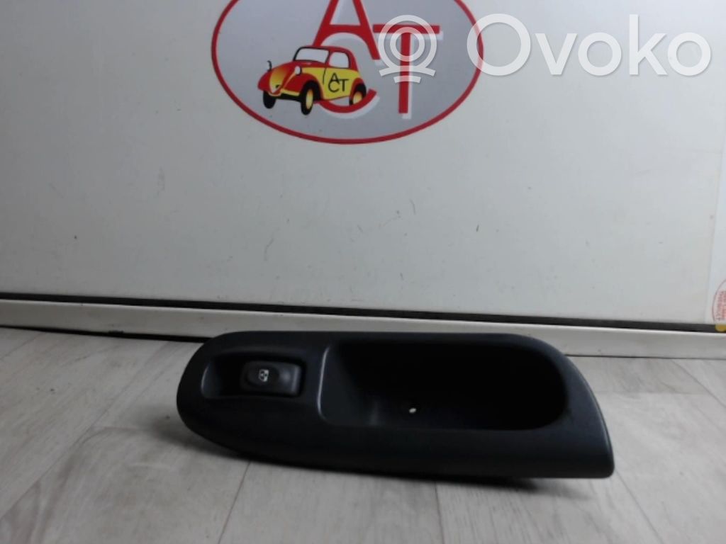 Peugeot 306 Interruttore di controllo dell’alzacristalli elettrico