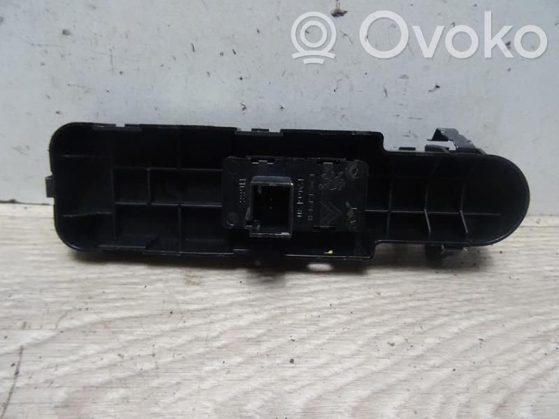 Citroen C5 Electric window control switch 