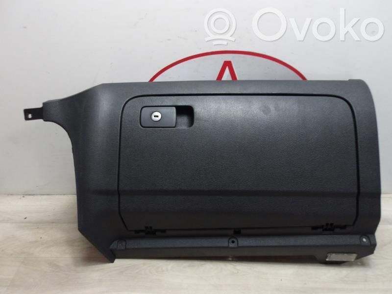 Volkswagen Golf VI Boite à gants