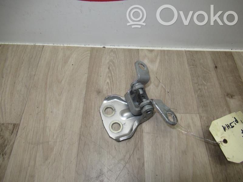 Front door hinge set   1527348,1527348