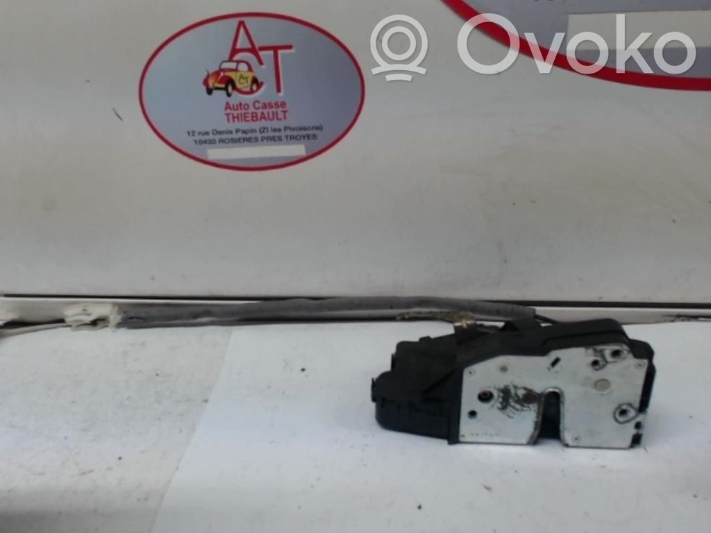 BMW 3 E46 Front door lock 