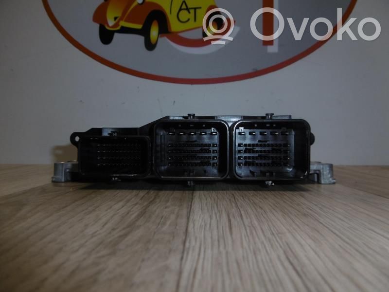 Peugeot 2008 I Engine control unit/module 