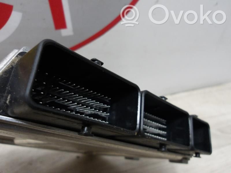 Dacia Sandero II Engine control unit/module 