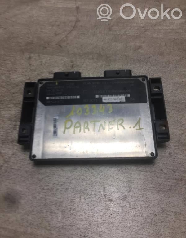 Peugeot Partner Engine control unit/module 