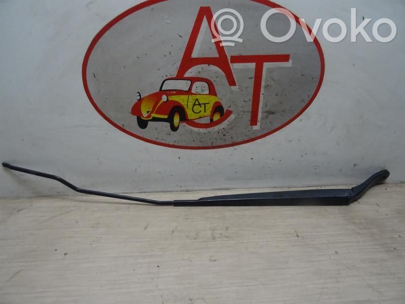 Citroen C3 Front wiper blade arm 