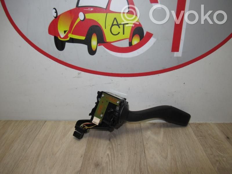 Audi A3 S3 8P Interruptores/botones de la columna de dirección 