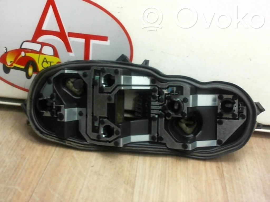 Opel Corsa D Luce targa 