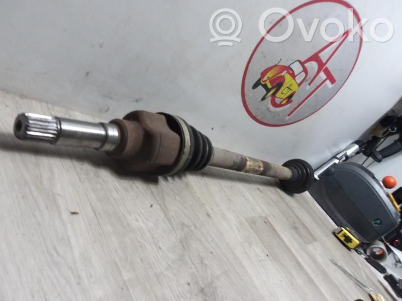 Citroen C3 Kardanas komplekte 