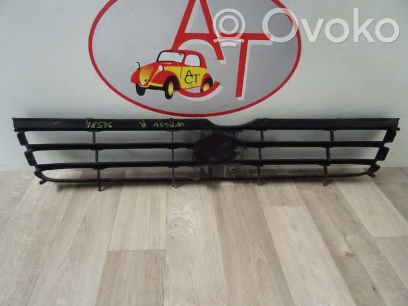 Atrapa chłodnicy / Grill   7211175F000CC,7211175F000CC